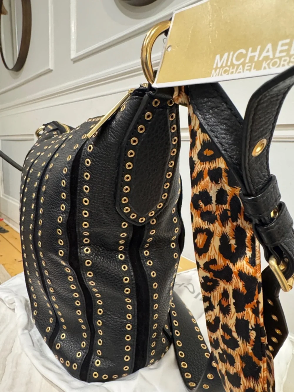 Michael Kors Brooklyn Black Grommet Leather Feedbag Crossbody NWT - Picture 9 of 17
